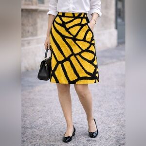 Vibrant Isaac Mizrahi Abstract Yellow Black Skirt Statement Print Size 6